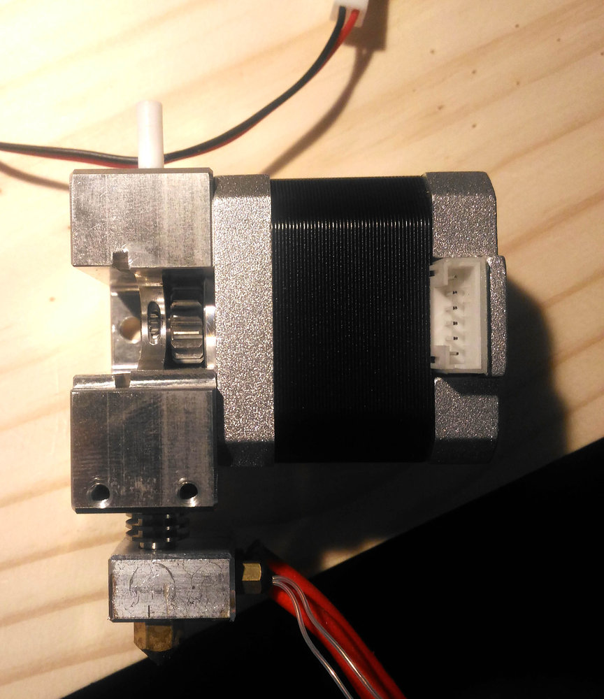 P_20161010_160712.jpg (468.27 Kio) Consulté 35287 fois axe