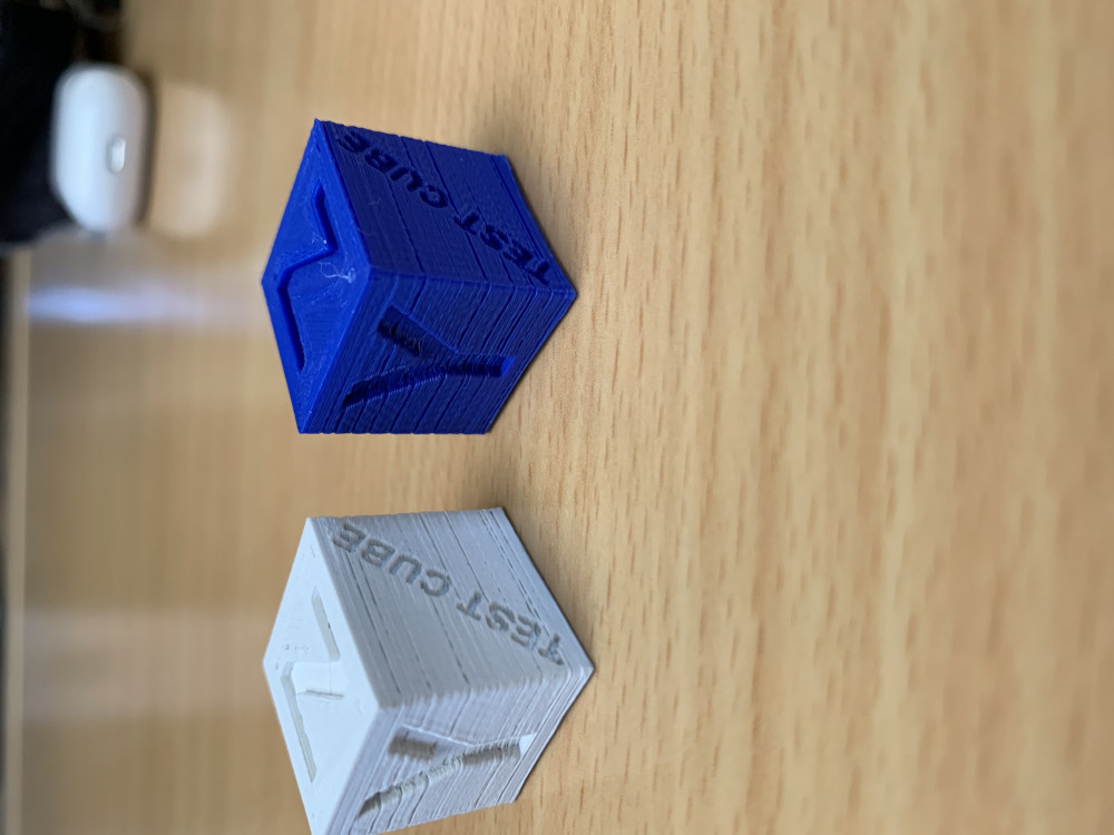 IMG_1893.JPG (1.4 Mio) Consulté 29266 fois Cube de test